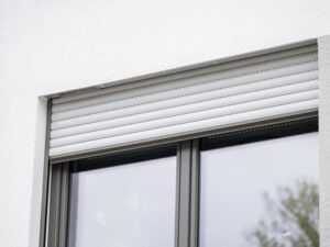 Dezentrale Wohnraumlüftung direkt im Rollladenkasten